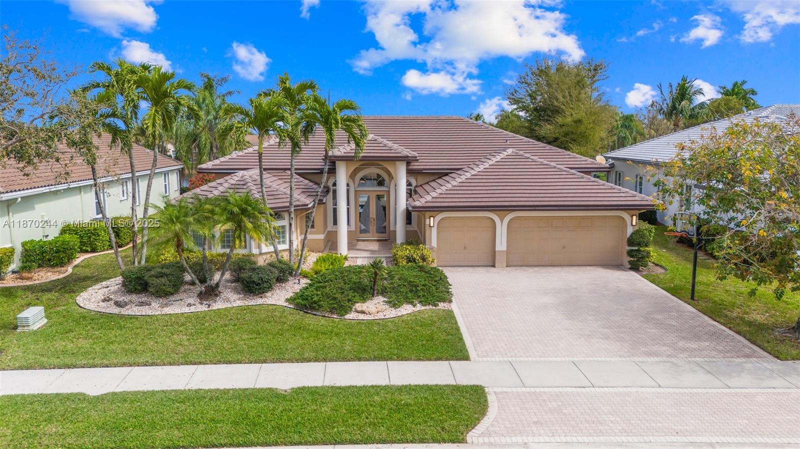 5135 Kensington Cir
