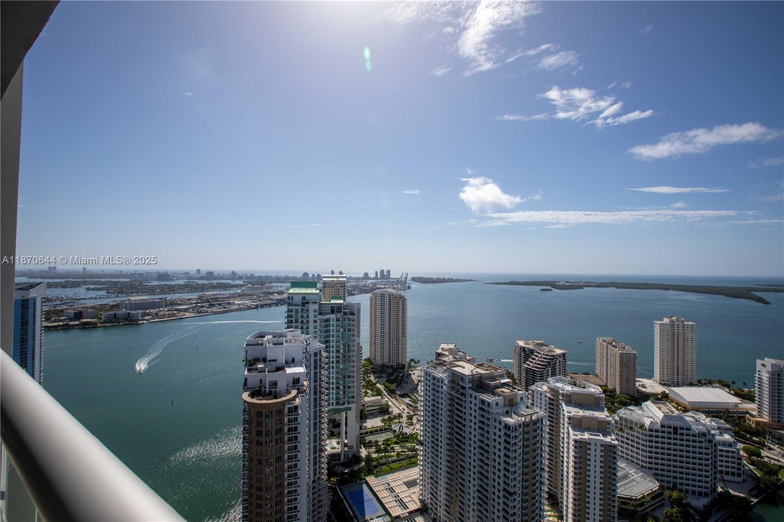 475 Brickell Ave #5007