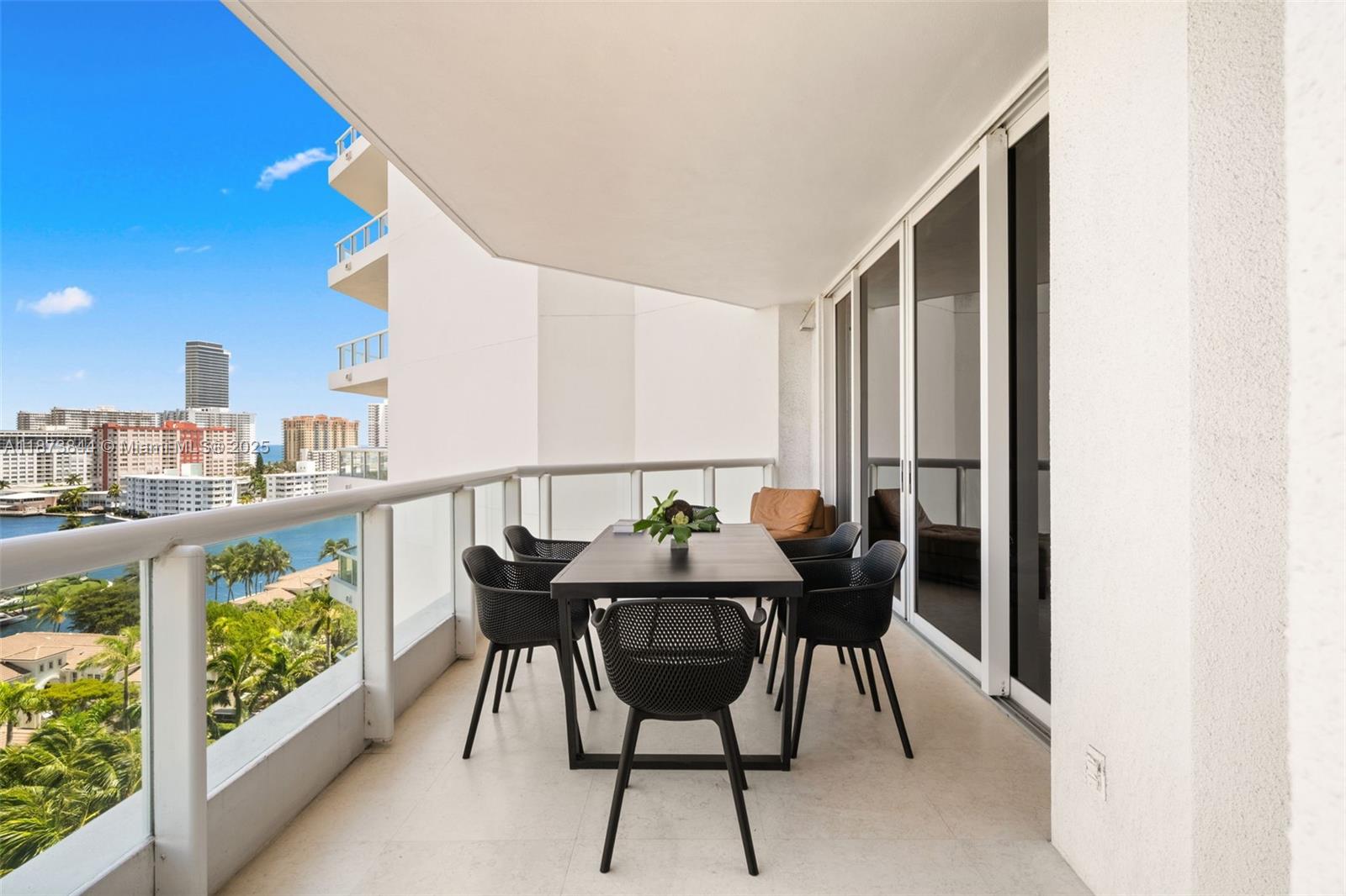 21200 Point Pl #1102 Aventura, FL 33180