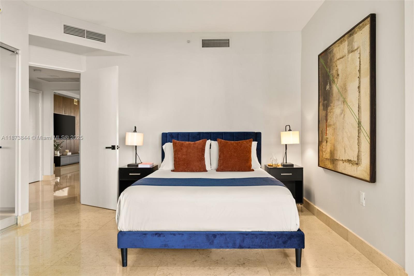 21200 Point Pl #1102 Aventura, FL 33180