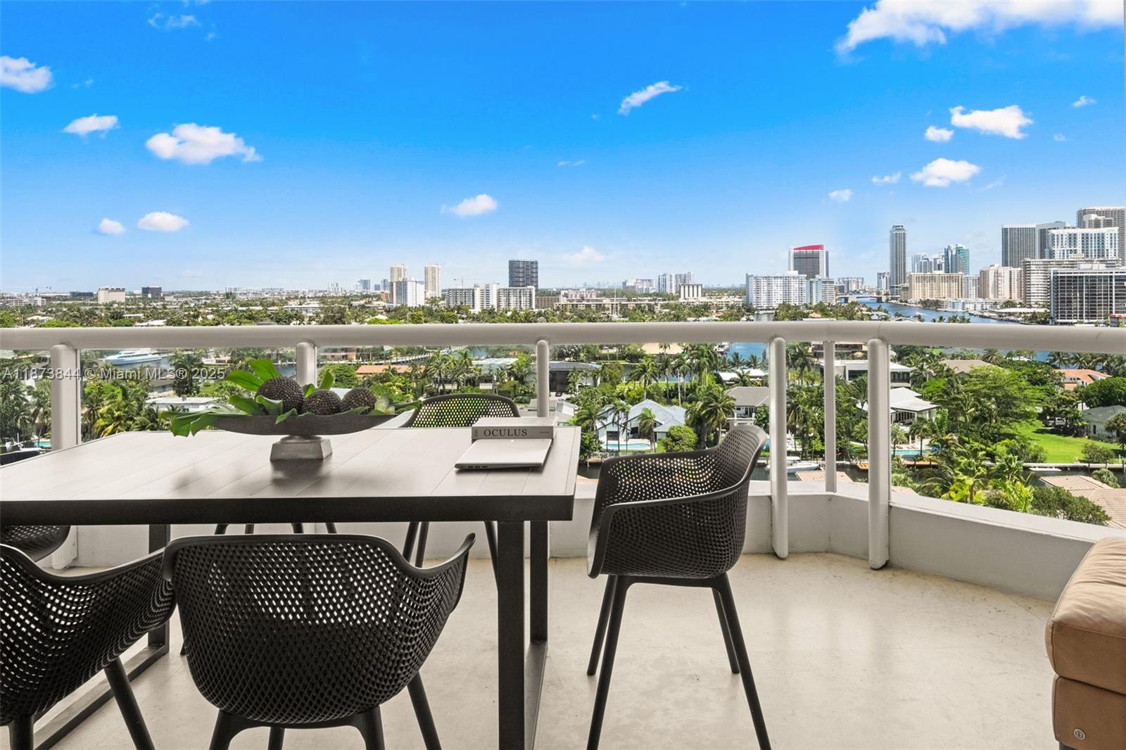 21200 Point Pl #1102 Aventura, FL 33180