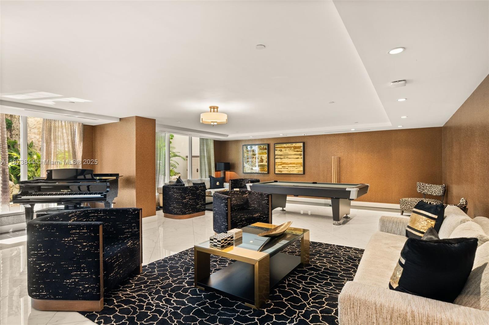 21200 Point Pl #1102 Aventura, FL 33180