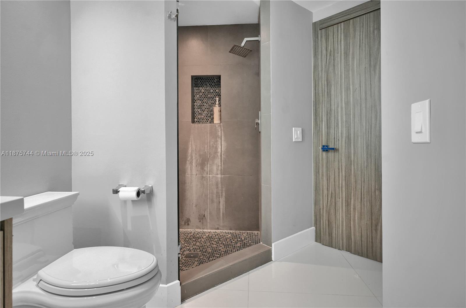 image Blue Diamond34
