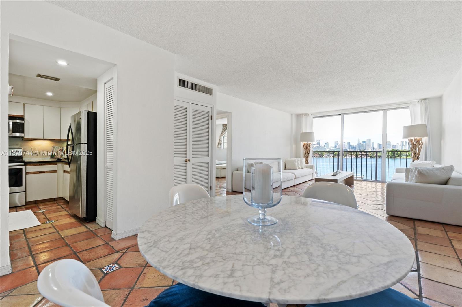 800 West Ave #831