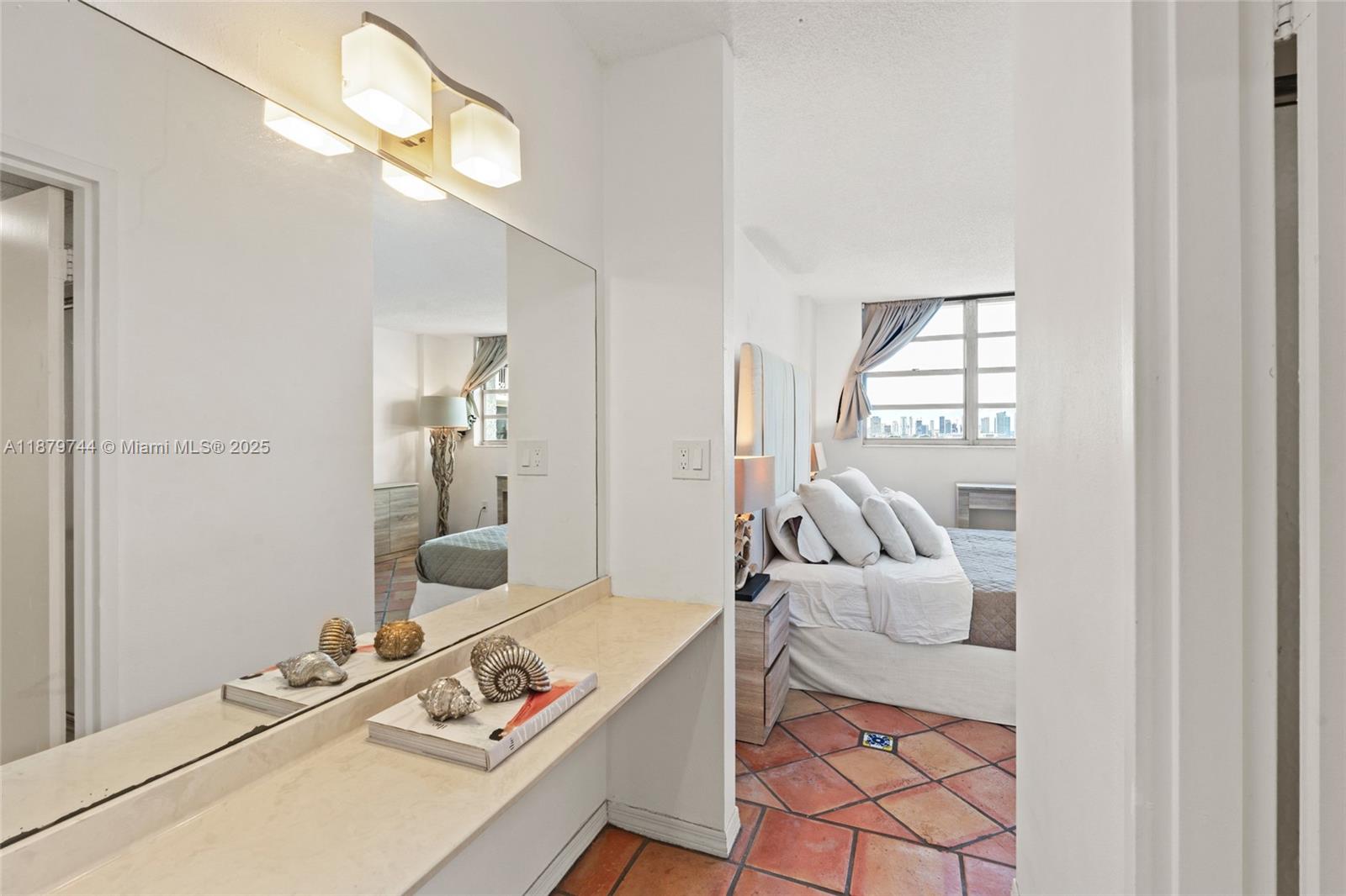 image South Bay Club10