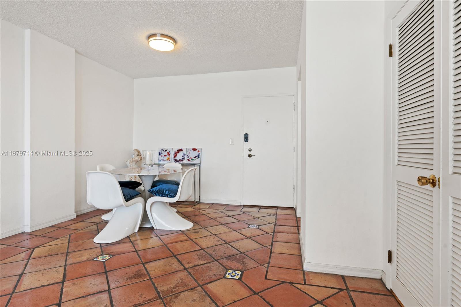 image South Bay Club15