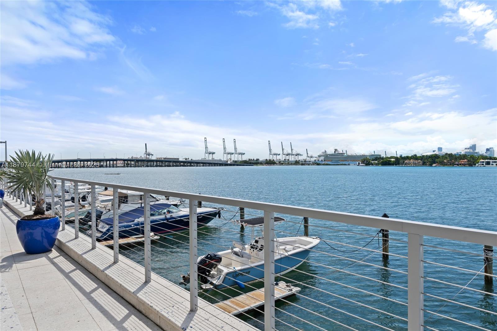 image South Bay Club25