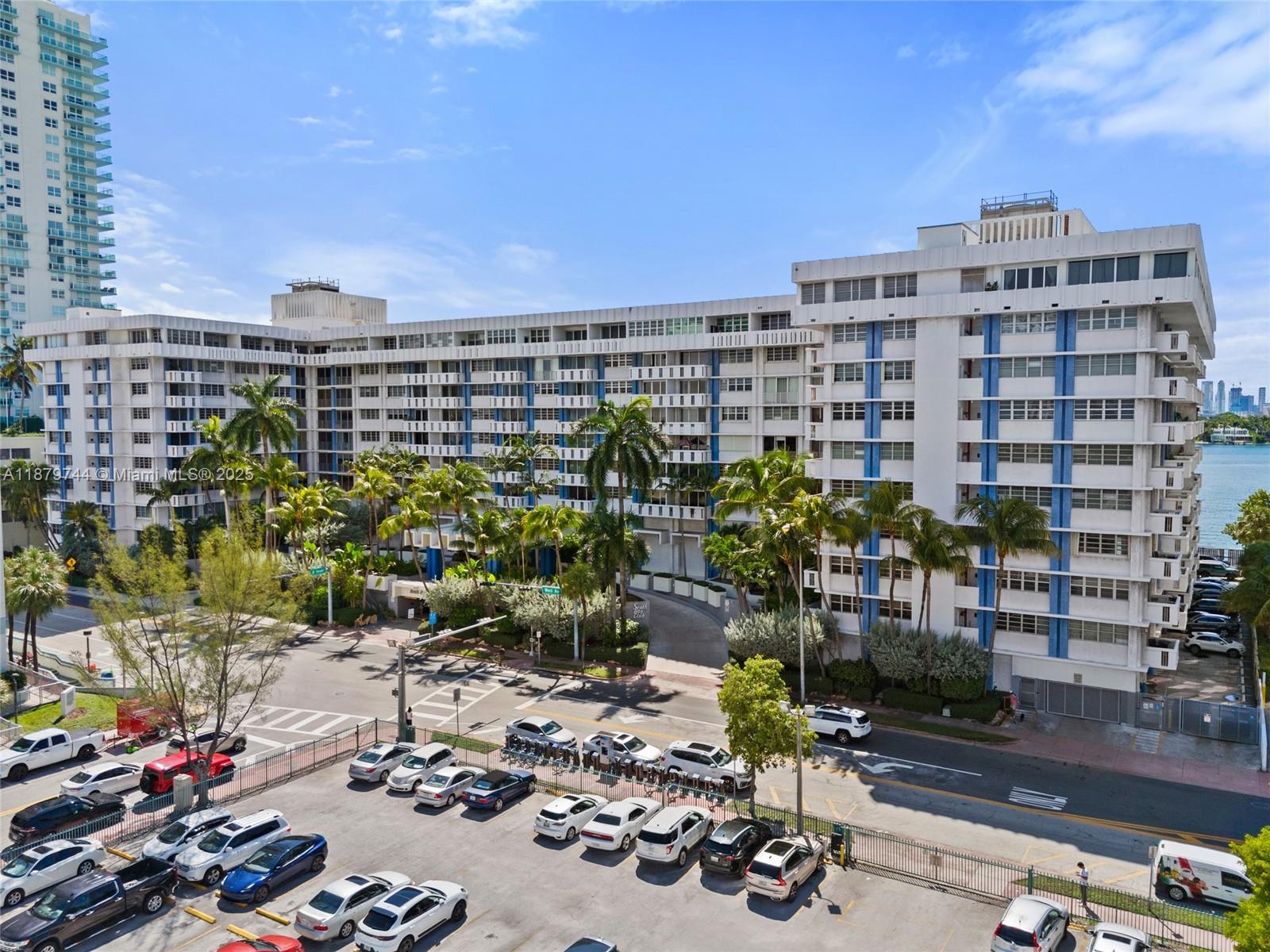 image South Bay Club27