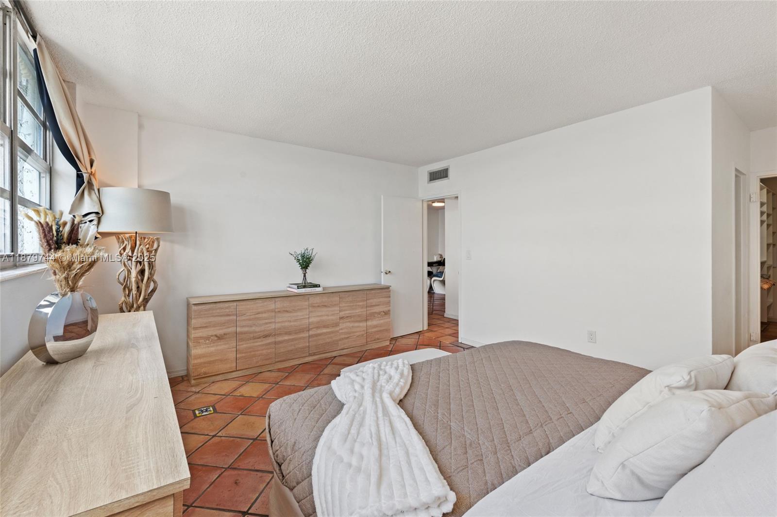 image South Bay Club6