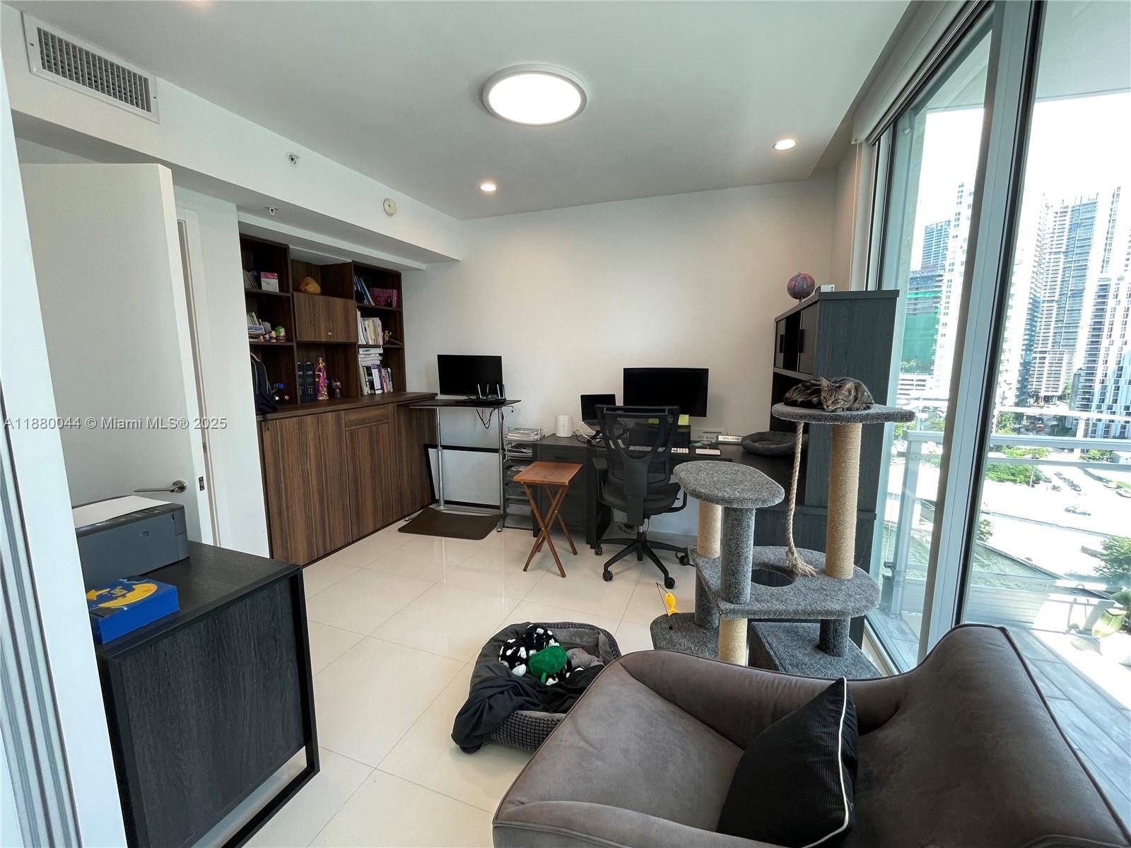 image Mint Condominium28