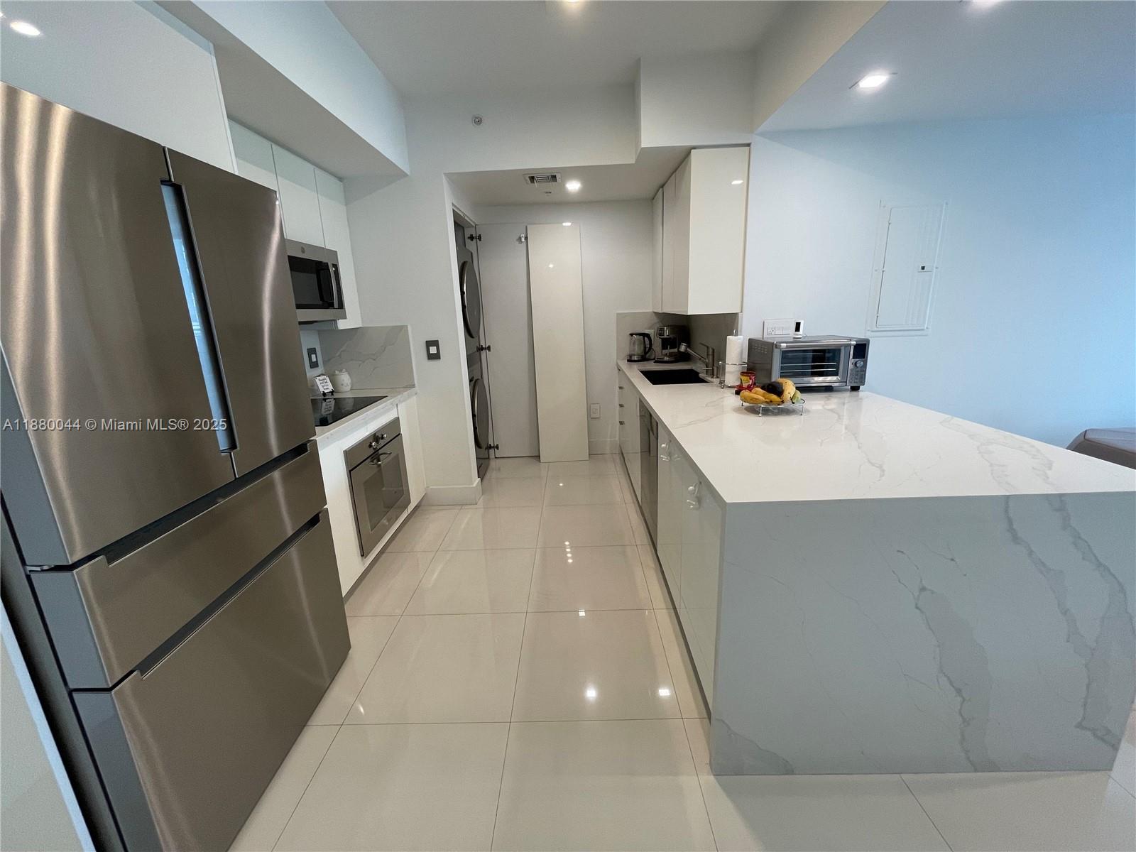 image Mint Condominium3