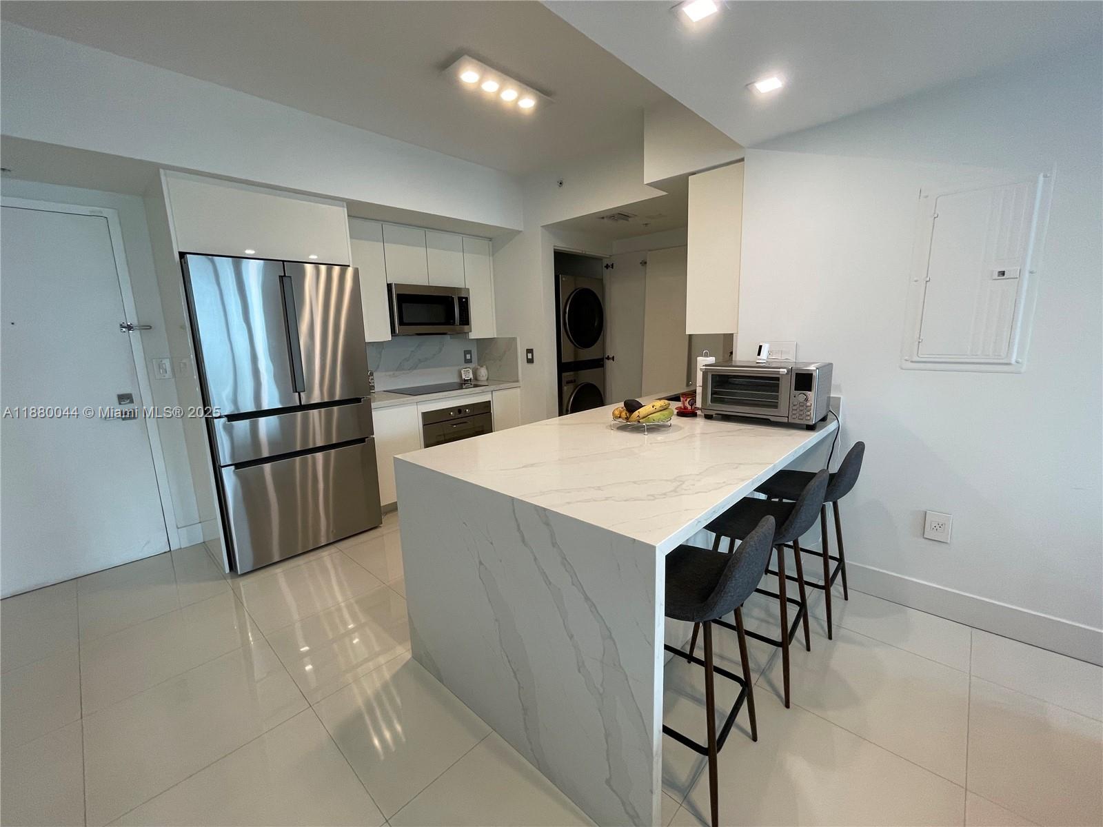 image Mint Condominium4