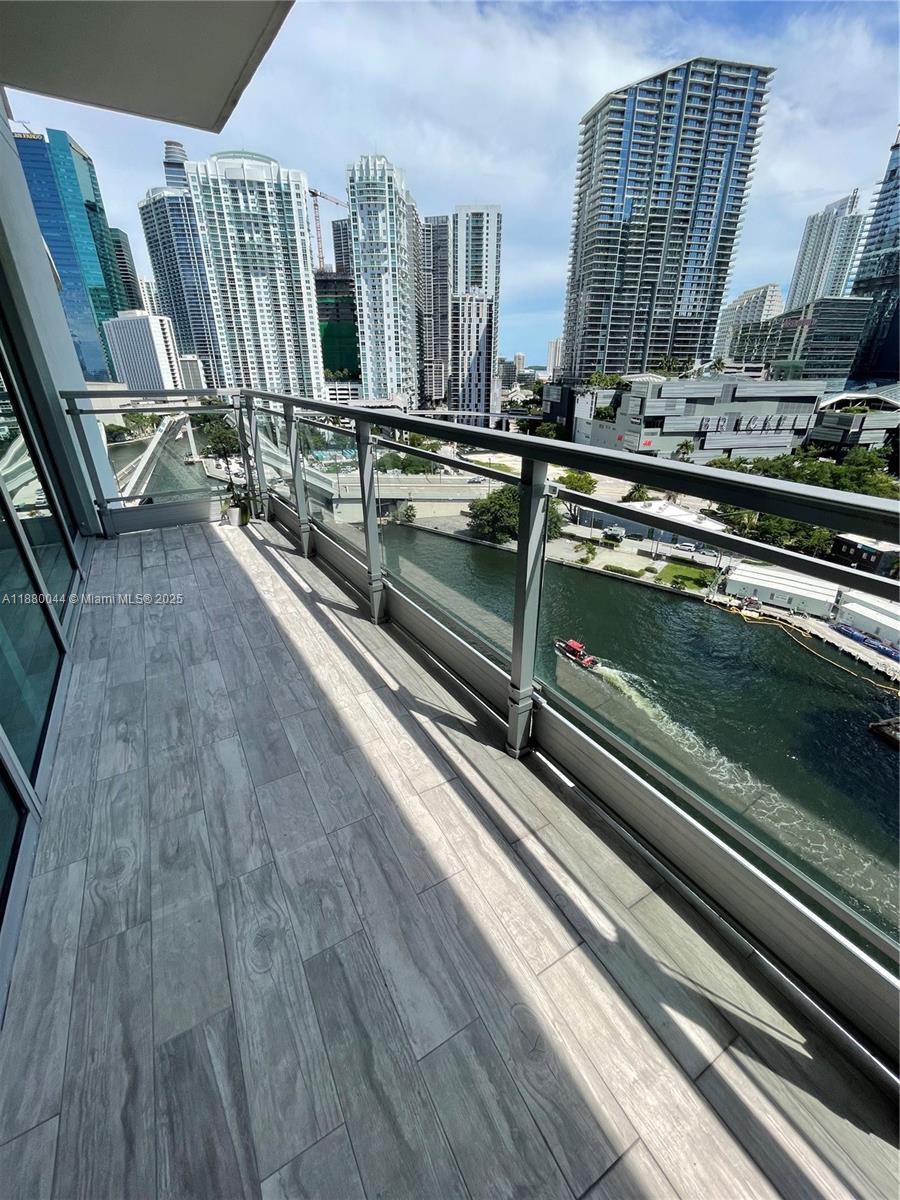image Mint Condominium7
