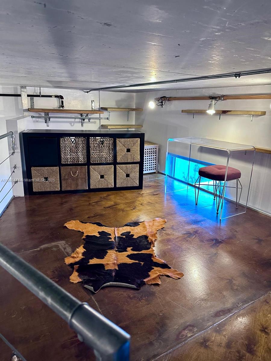 image Neo Lofts Condo17