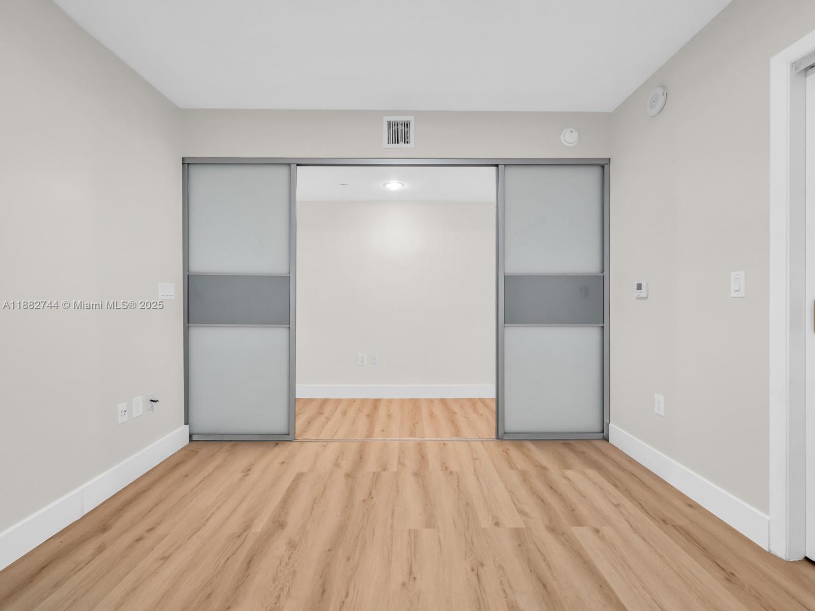 image Beach Club Two15