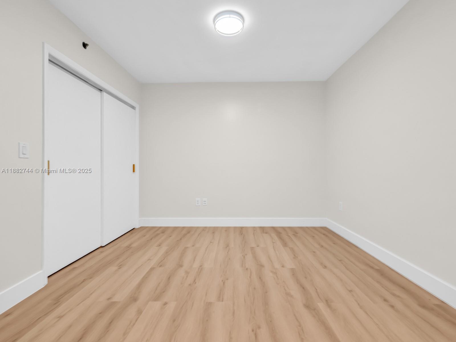 image Beach Club Two19