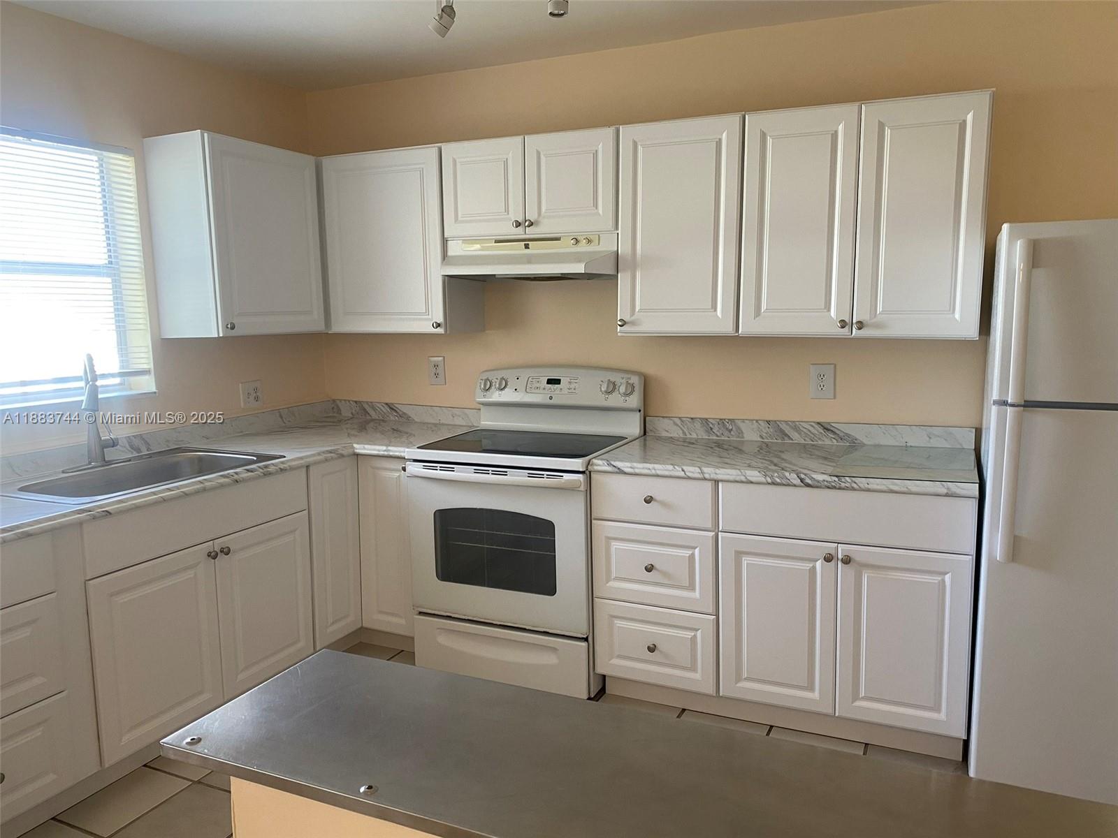 10772 La Placida Dr #7-301
