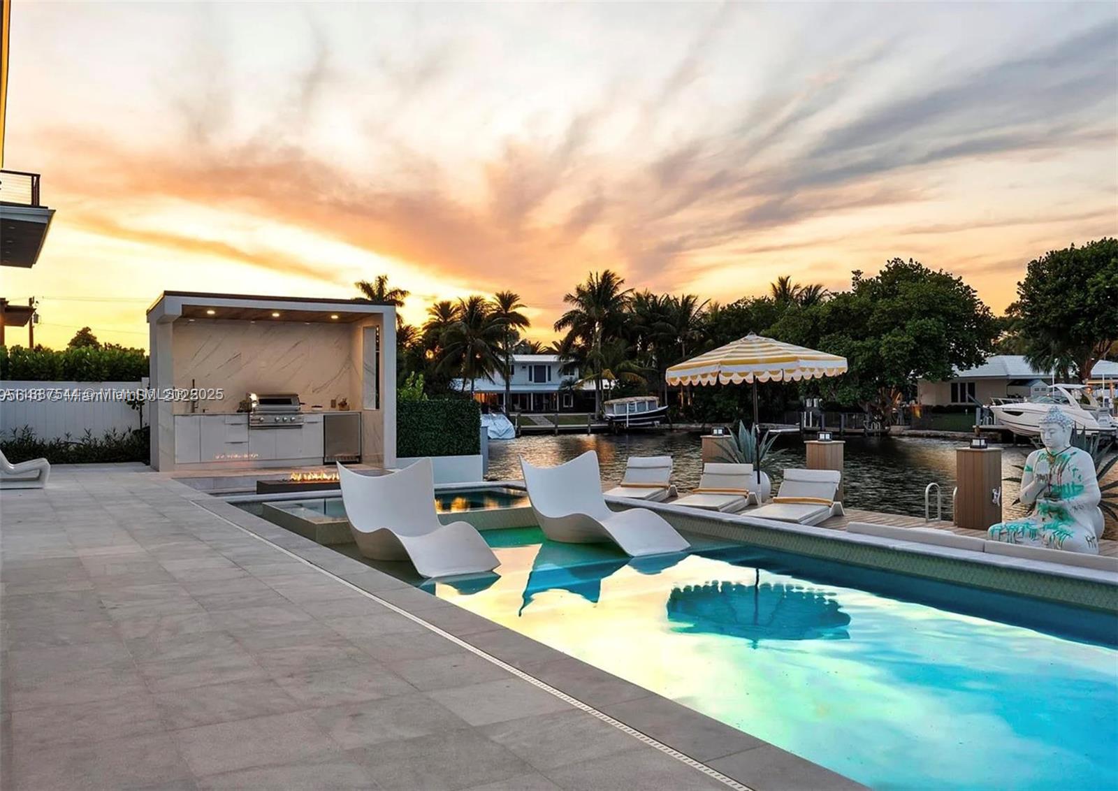 2225 NE 19th St Fort Lauderdale, FL 33305