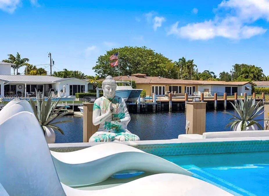 2225 NE 19th St Fort Lauderdale, FL 33305