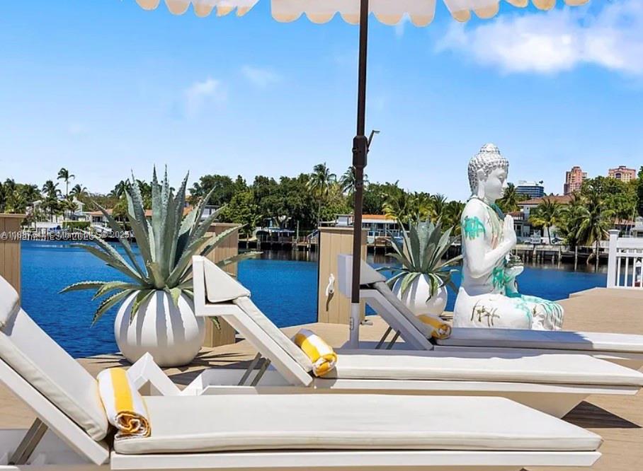 2225 NE 19th St Fort Lauderdale, FL 33305