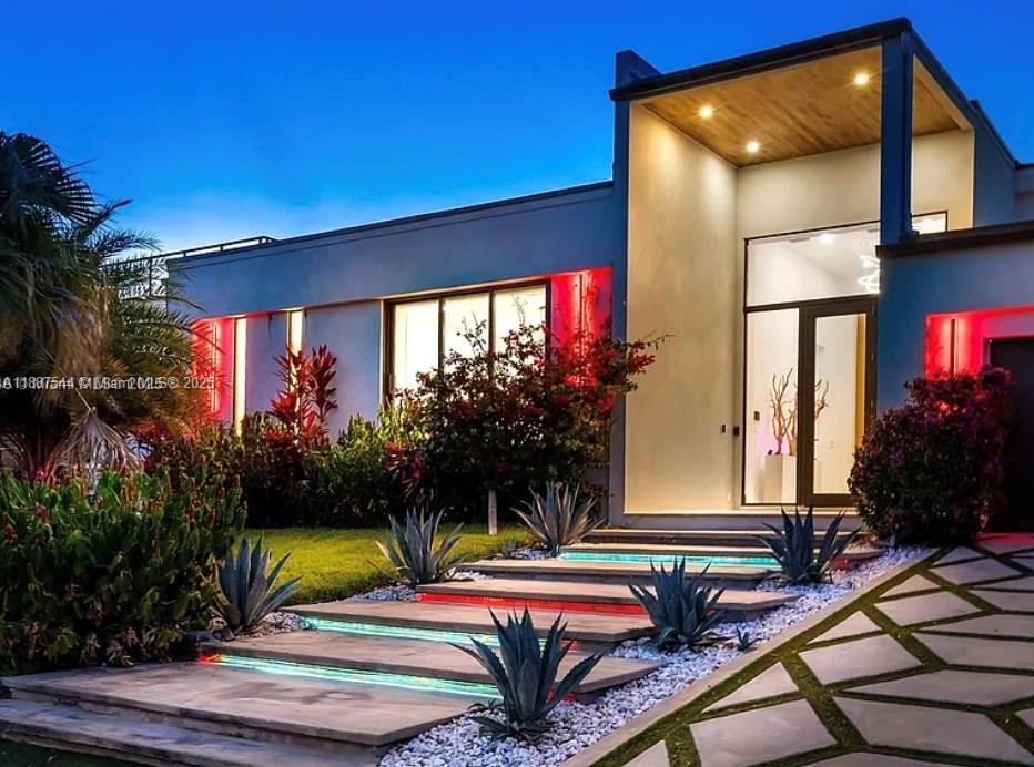 2225 NE 19th St Fort Lauderdale, FL 33305