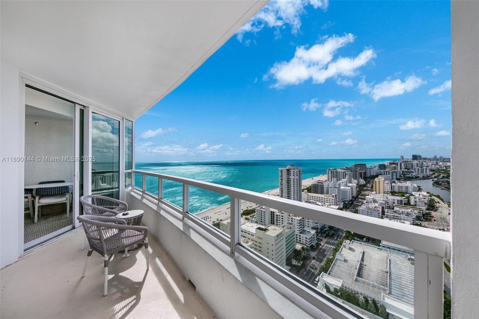 image Fontainebleau Ii Condo20