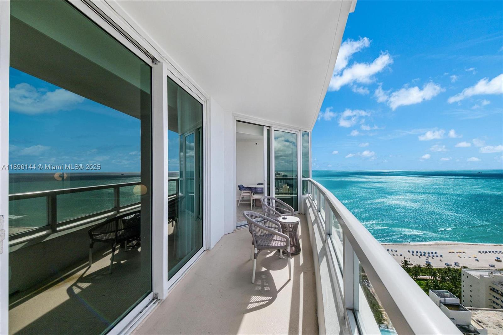 image Fontainebleau Ii Condo21