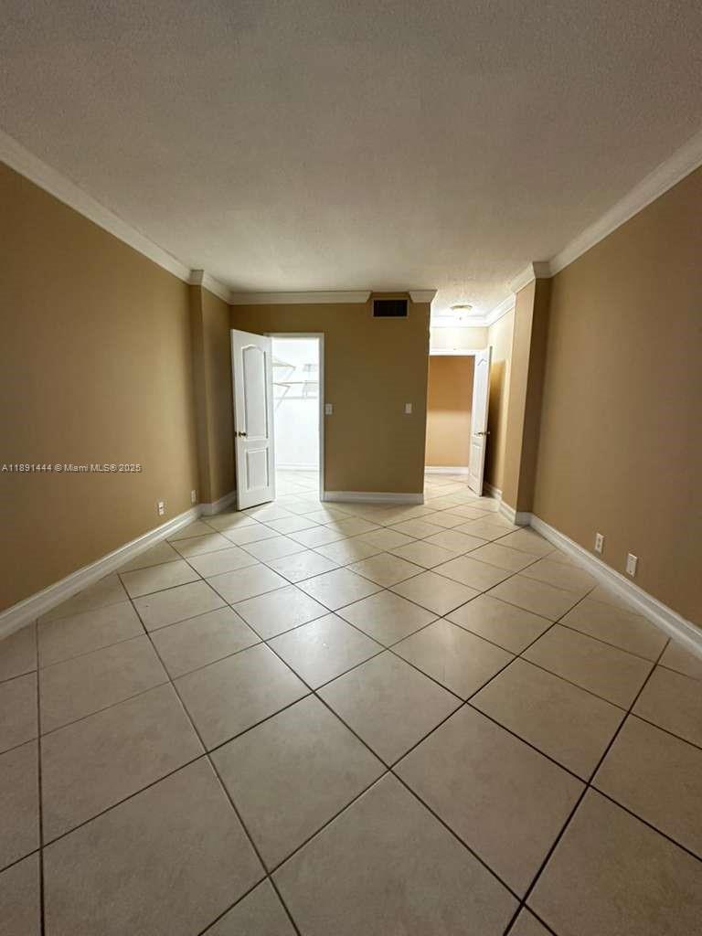 1455 N Treasure Dr #2N