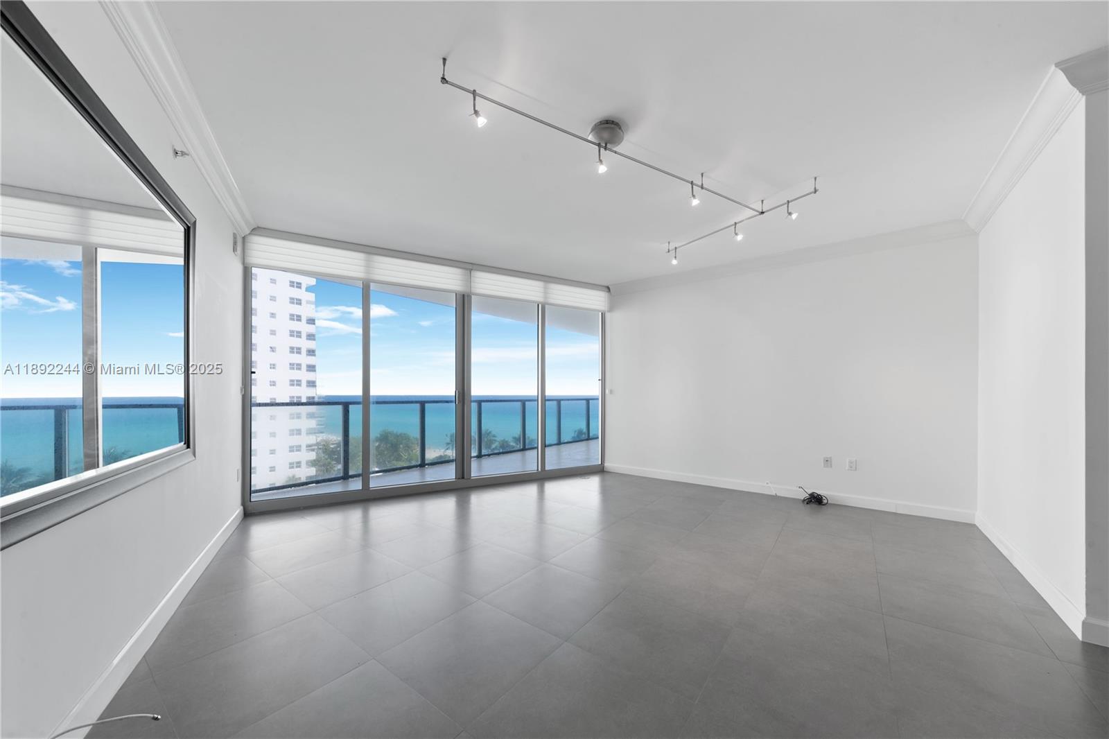 3101 S Ocean Dr #707 Hollywood, FL 33019