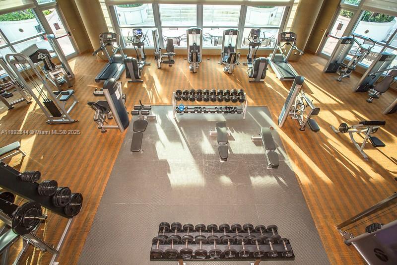 3101 S Ocean Dr #707 Hollywood, FL 33019