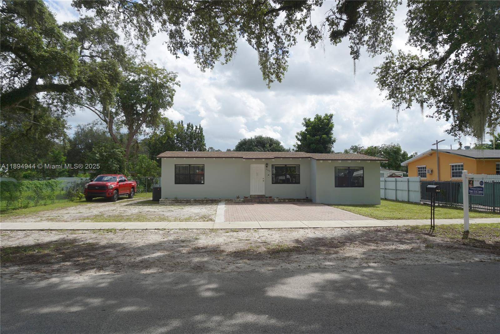 2850 NW 170th St