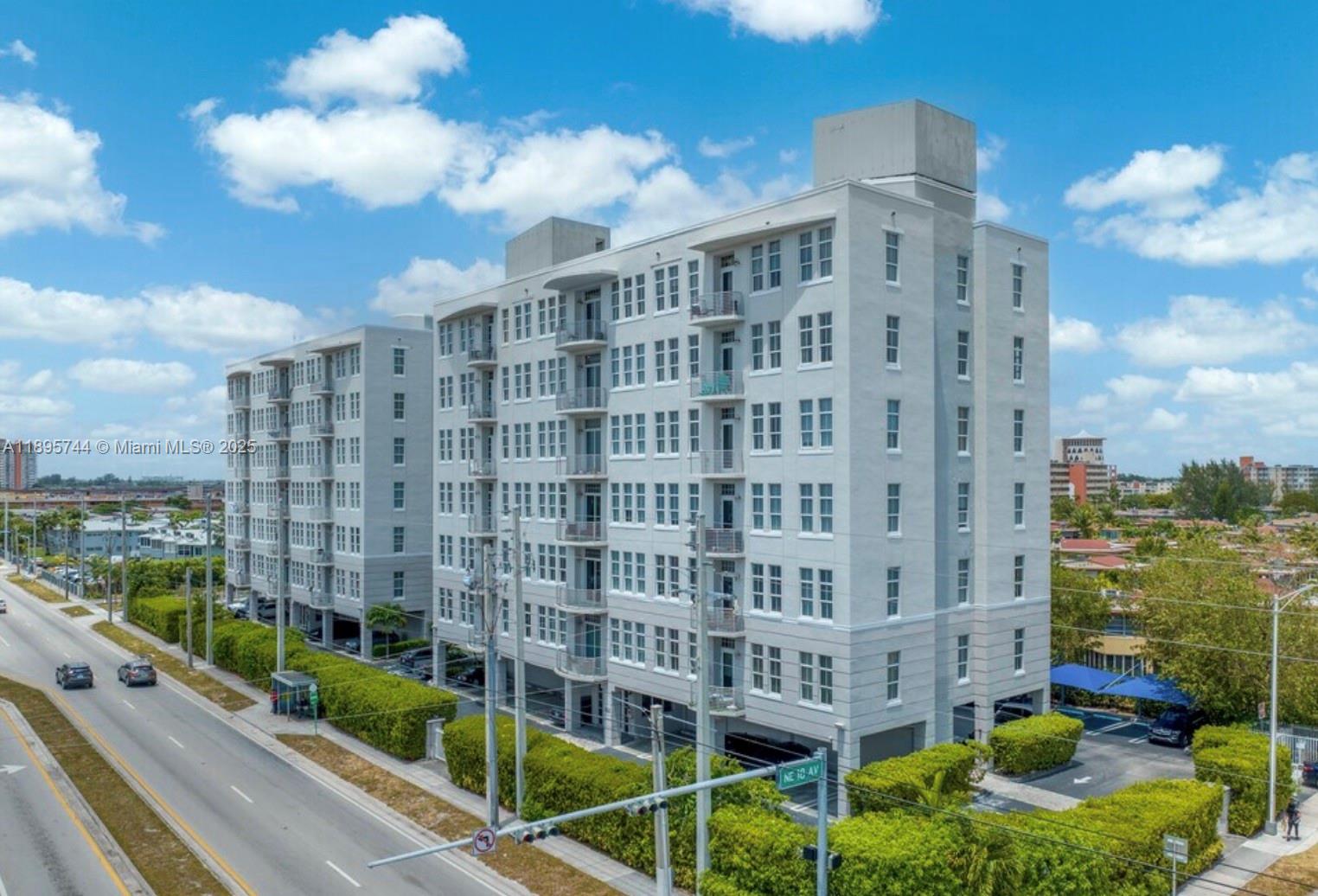 1791 Ne Miami Gdns Dr #E203
