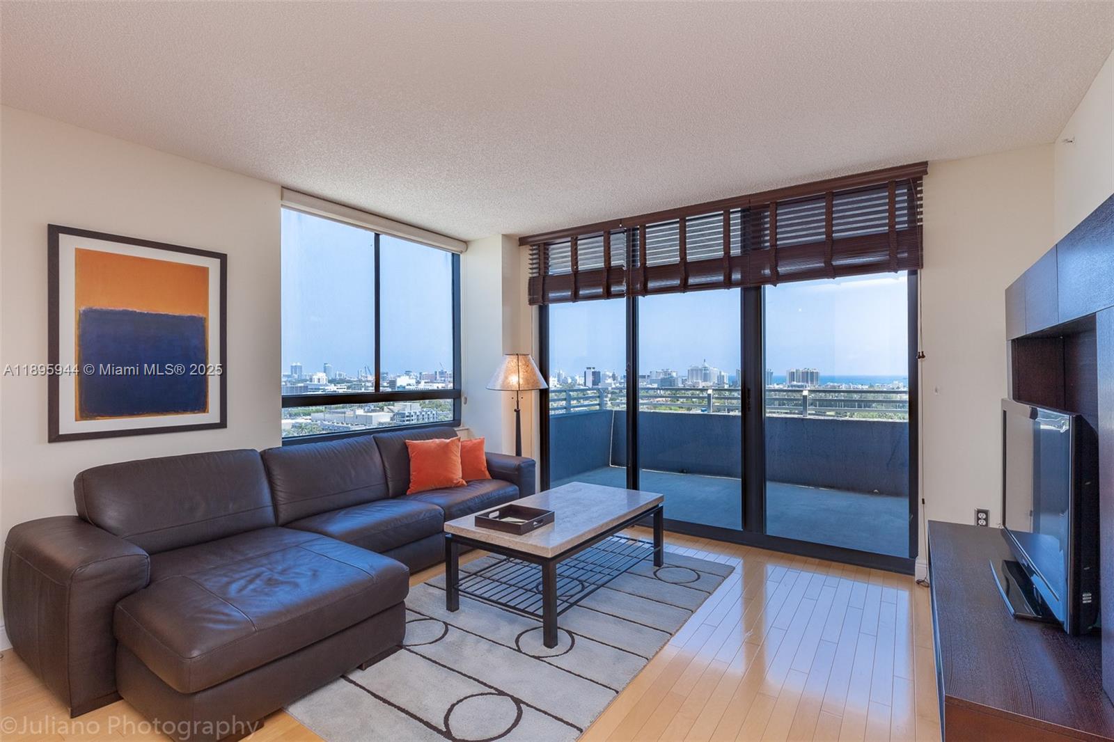 1330 West Ave #1613