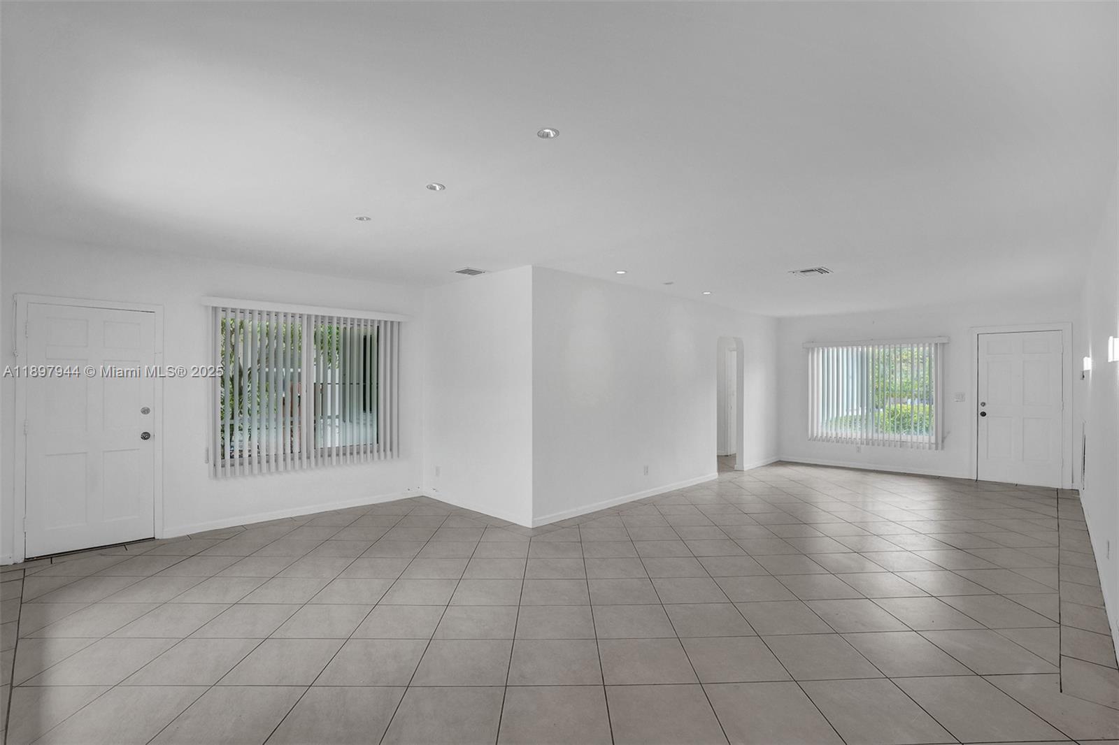 8851 Byron Ave Surfside, FL 33154