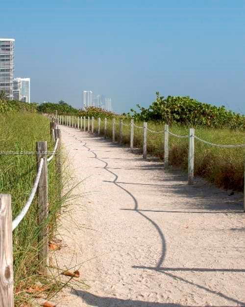 8851 Byron Ave Surfside, FL 33154