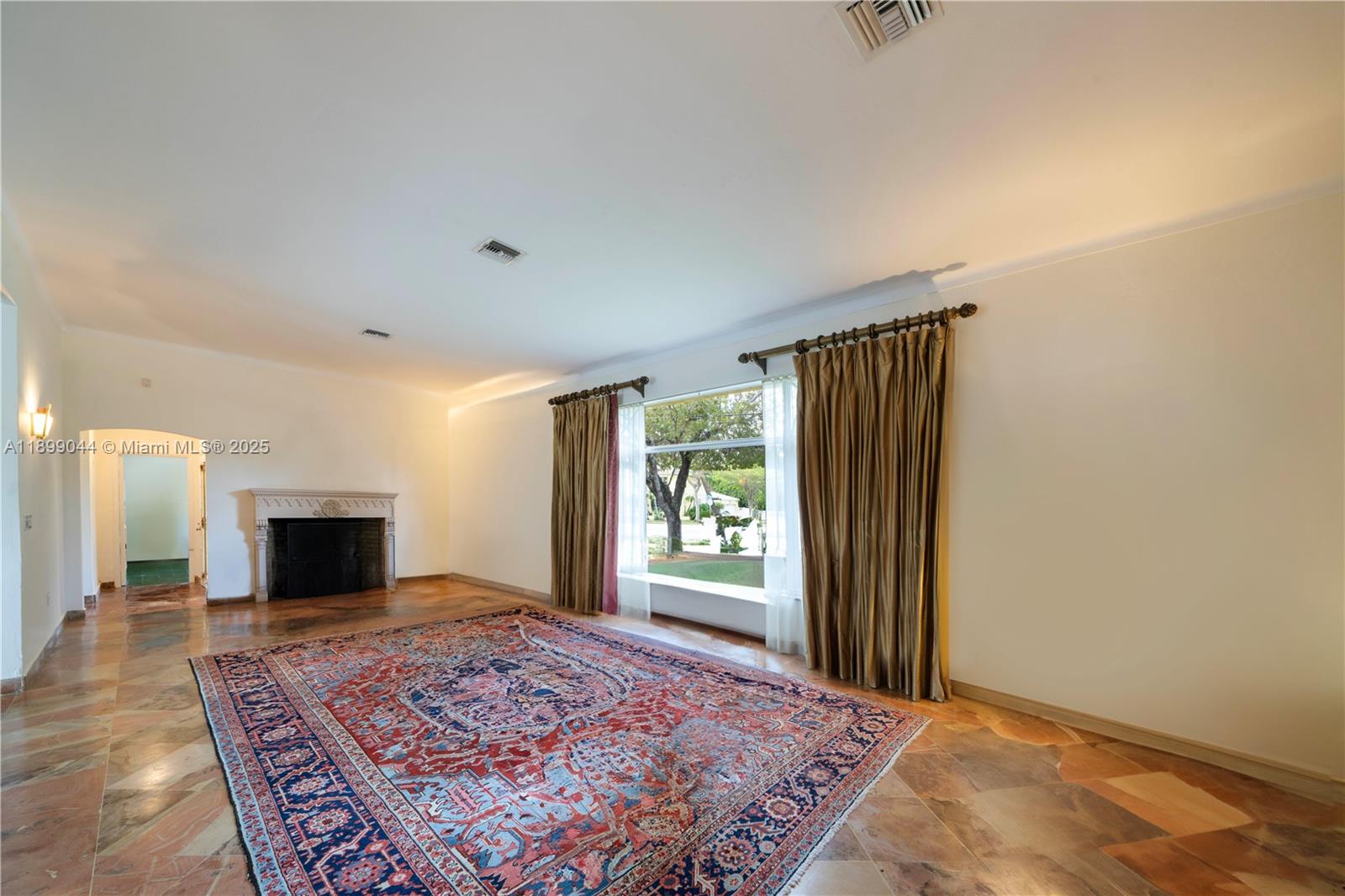 5801 Alton Rd Miami Beach, FL 33140 5801 Alton Rd Miami Beach, FL 33140