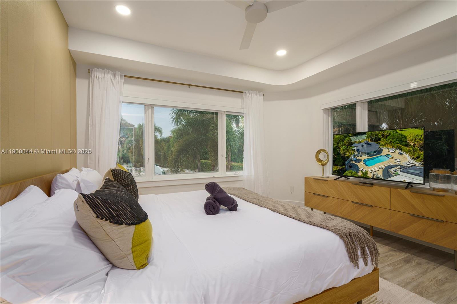 2827 S Indian Riv Dr Fort Pierce, FL 34982