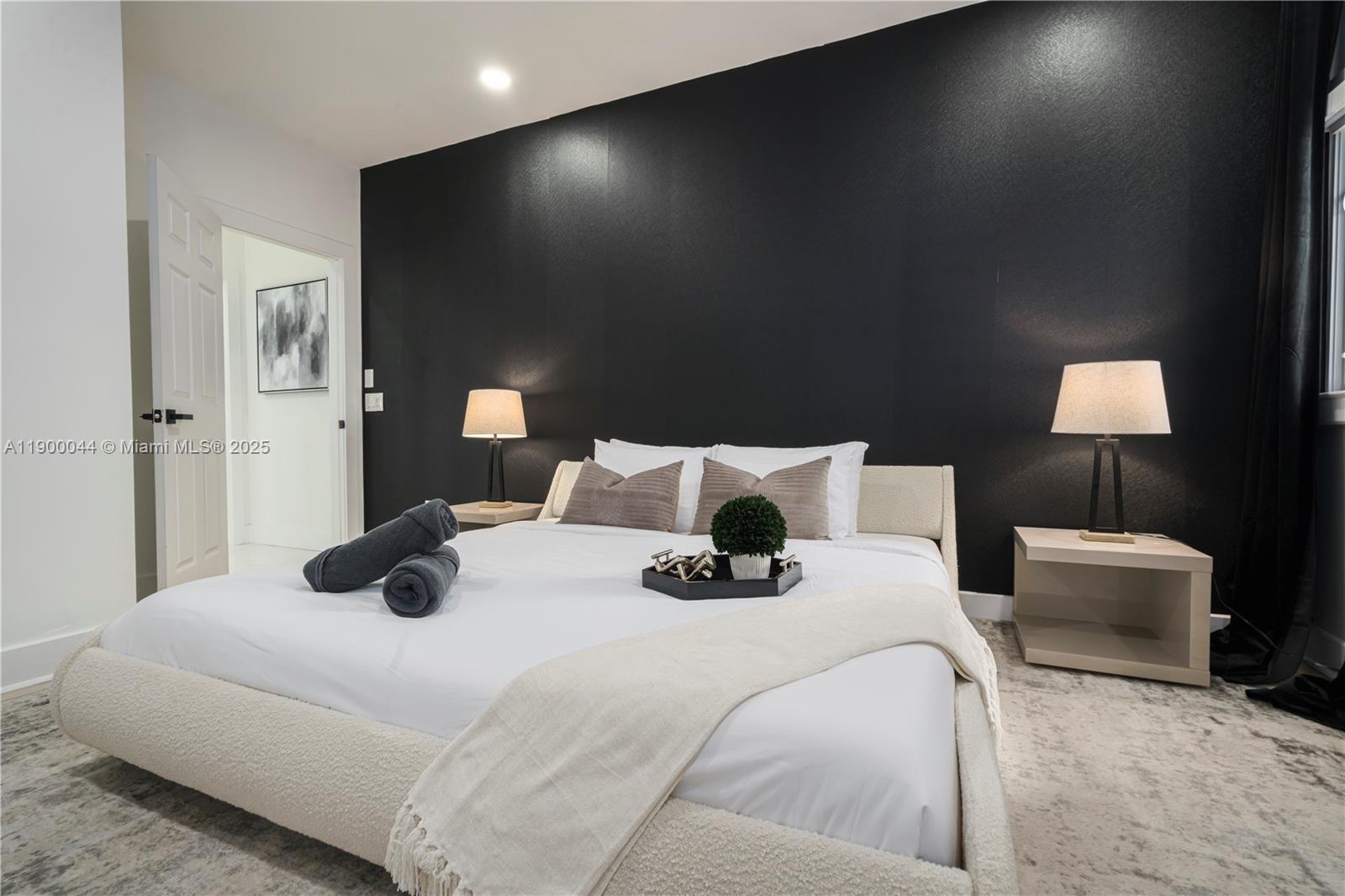 2827 S Indian Riv Dr Fort Pierce, FL 34982