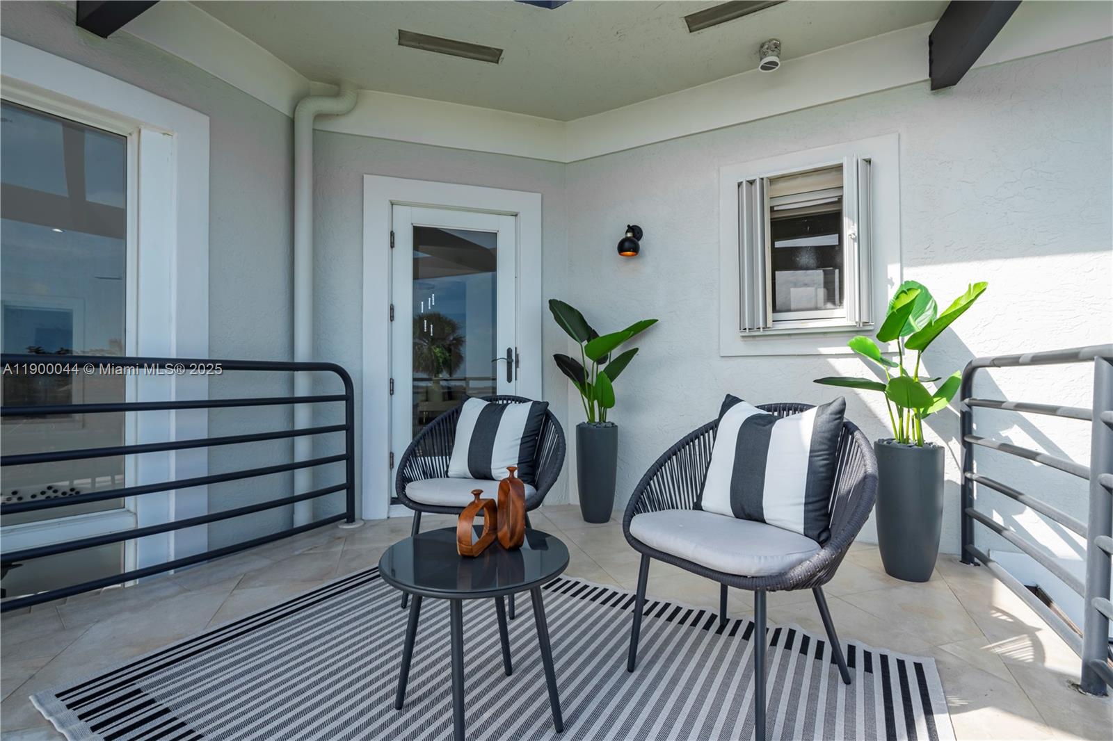 2827 S Indian Riv Dr Fort Pierce, FL 34982