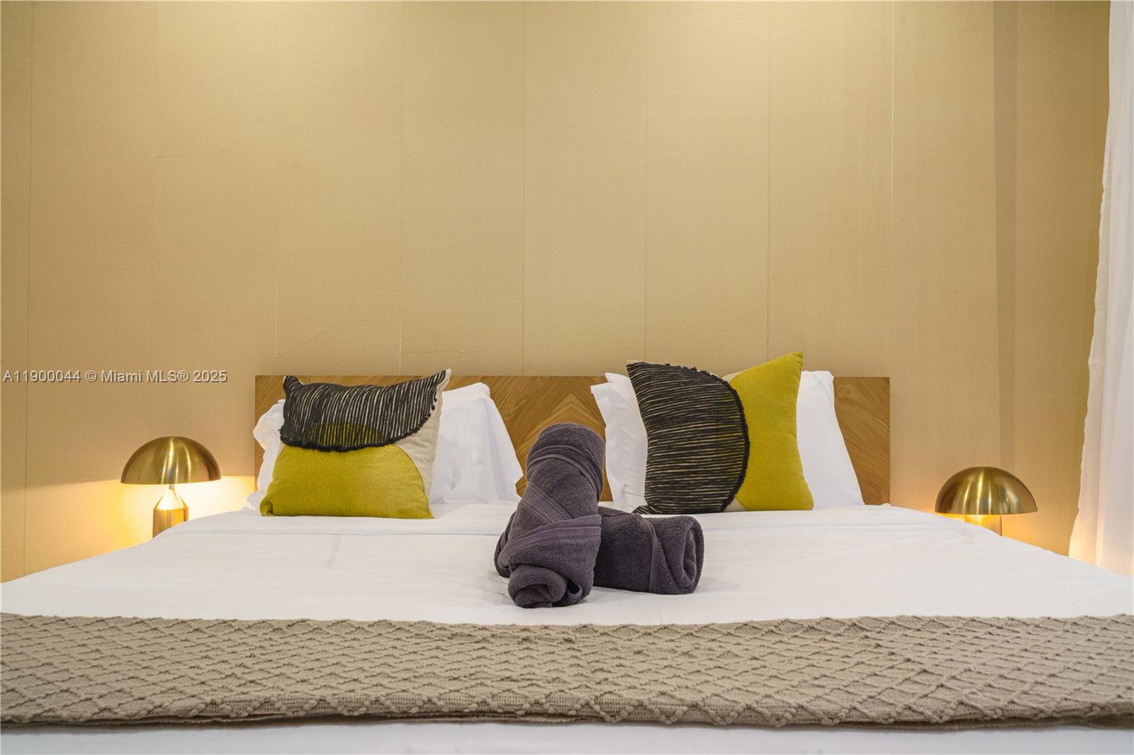 2827 S Indian Riv Dr Fort Pierce, FL 34982