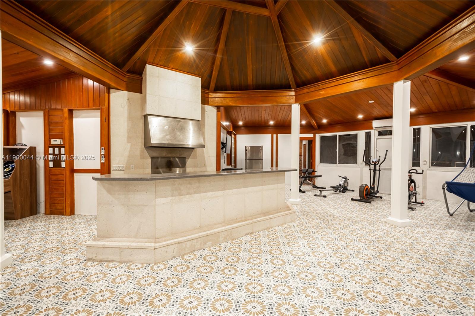 2827 S Indian Riv Dr Fort Pierce, FL 34982