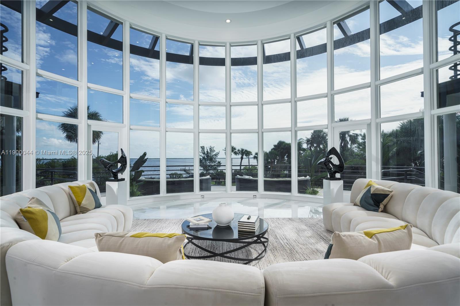 2827 S Indian Riv Dr Fort Pierce, FL 34982