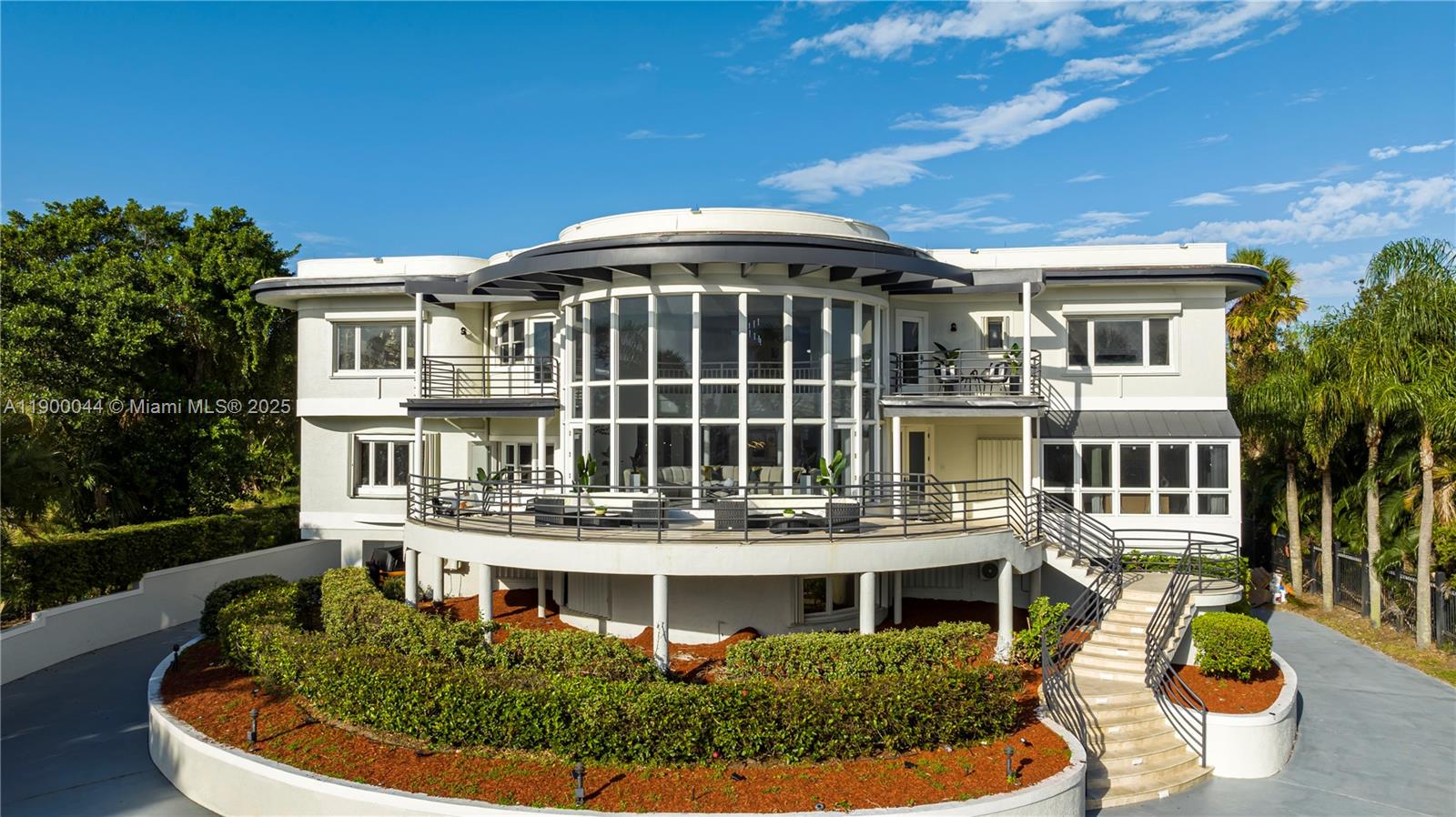 2827 S Indian Riv Dr Fort Pierce, FL 34982