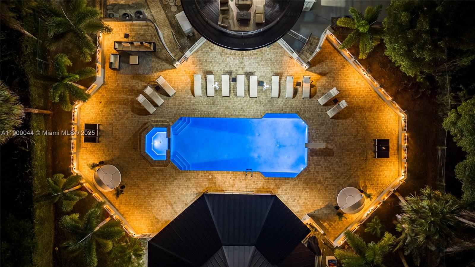 2827 S Indian Riv Dr Fort Pierce, FL 34982