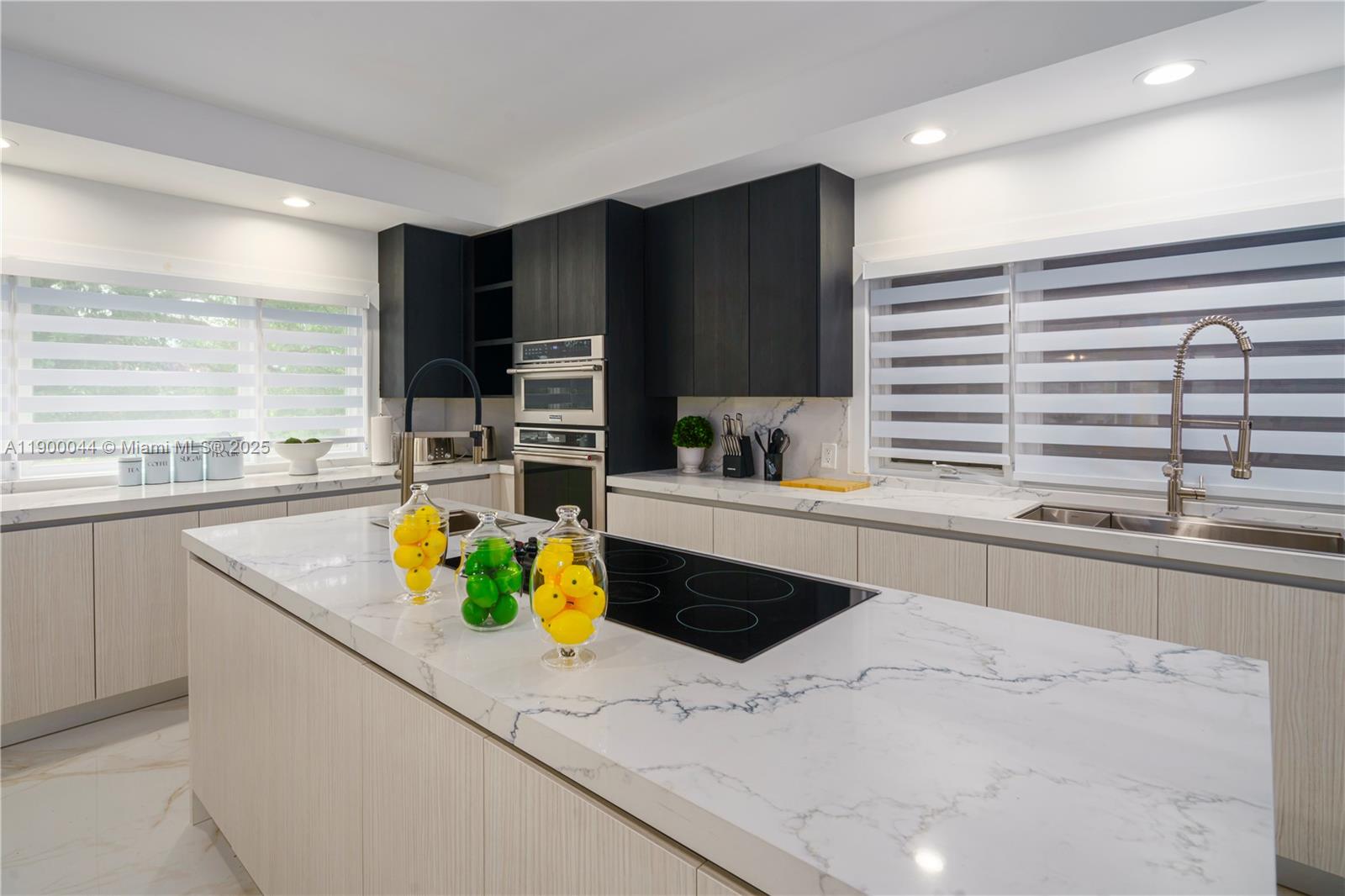 2827 S Indian Riv Dr Fort Pierce, FL 34982