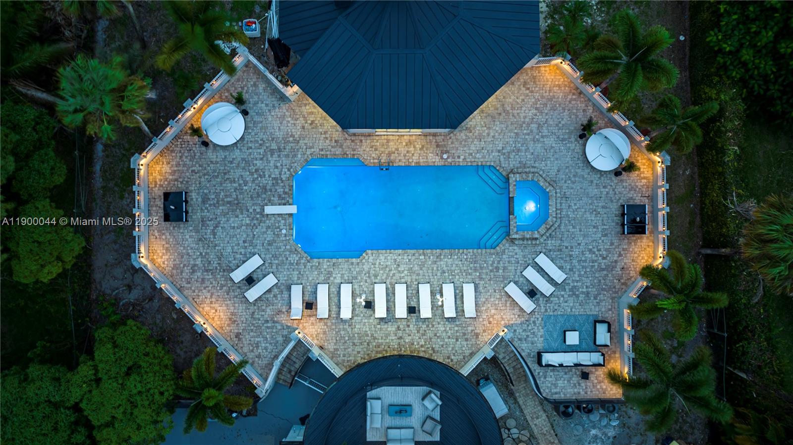 2827 S Indian Riv Dr Fort Pierce, FL 34982