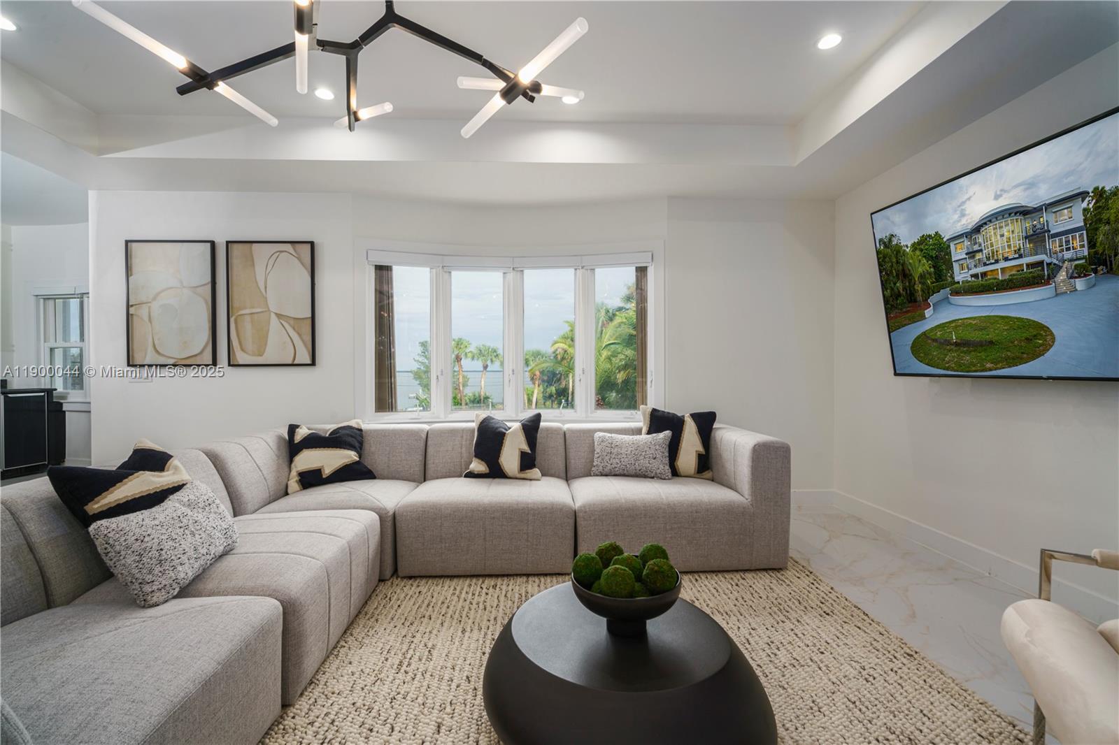 2827 S Indian Riv Dr Fort Pierce, FL 34982