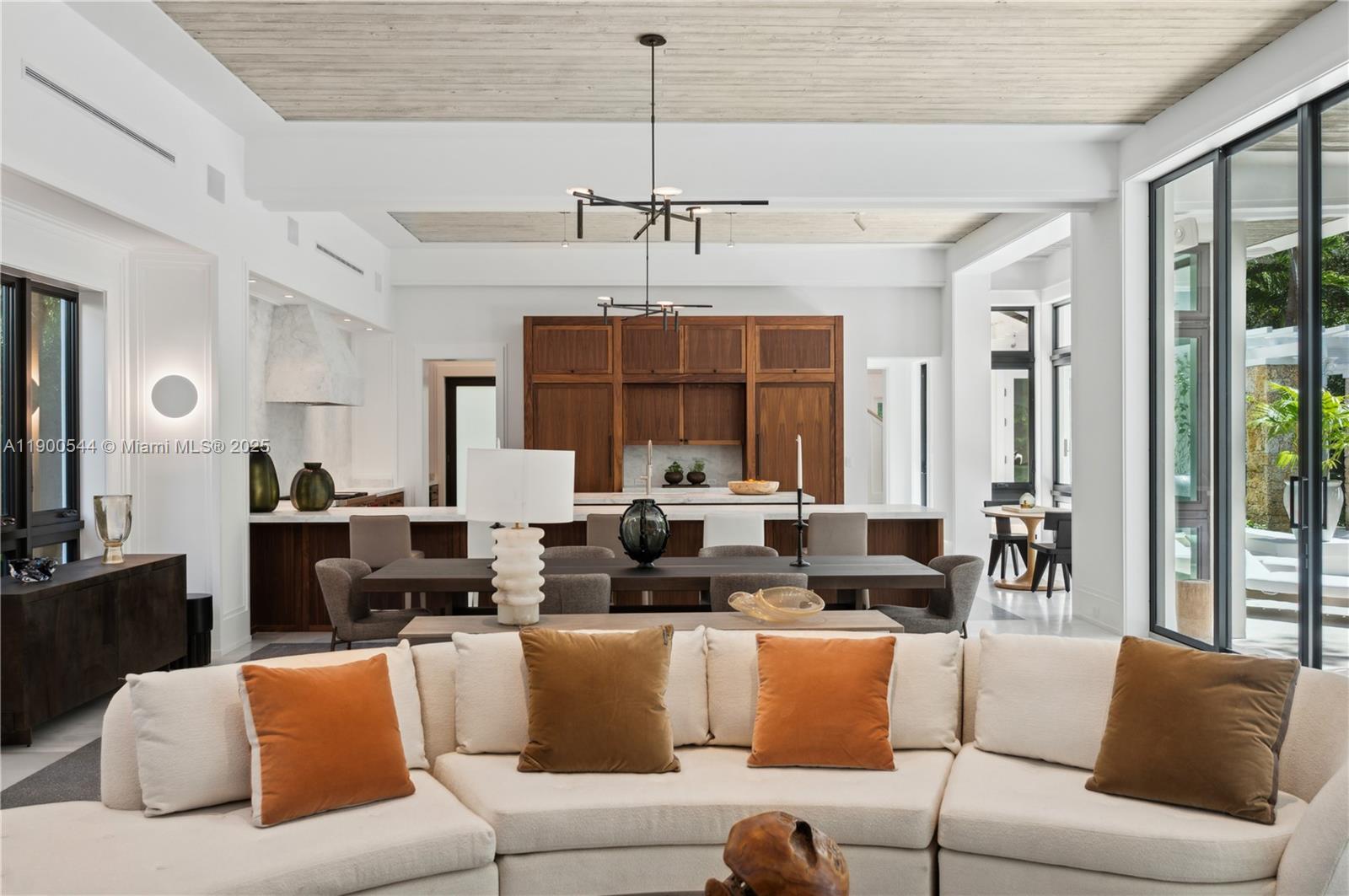 3701 Park Ave Miami, FL 33133