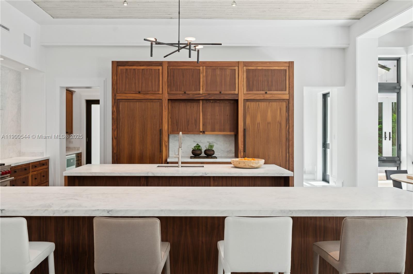 3701 Park Ave Miami, FL 33133