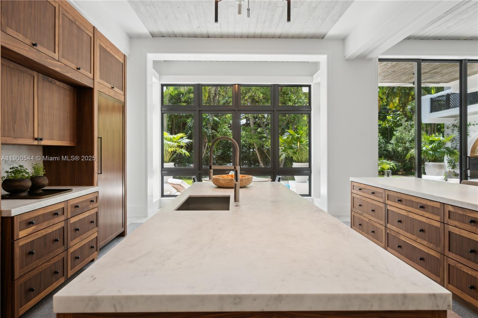 3701 Park Ave Miami, FL 33133